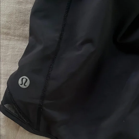 lululemon athletica Black Athletic Shorts Lightweight Elastic Waist, fully lined - Picture 3 of 3